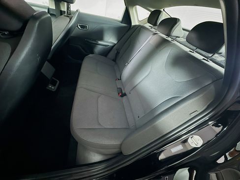 Used 2025 Kia K4 FWD image 27
