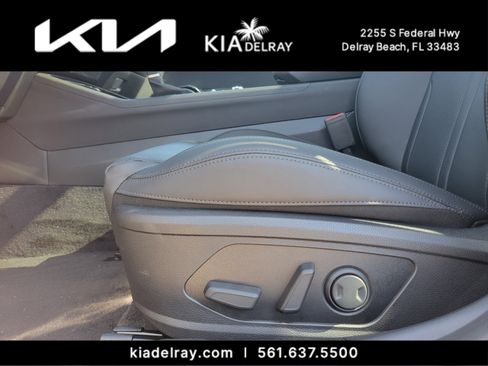New 2025 Kia K5 EX image 17