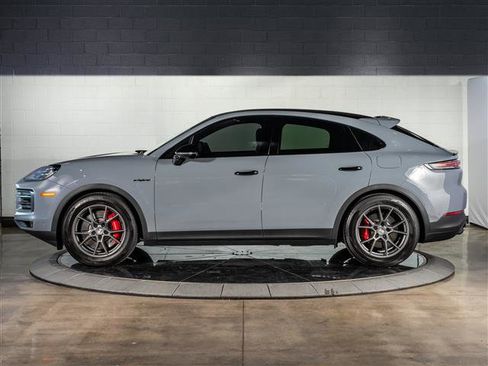 Certified 2026 Porsche Cayenne S image 2