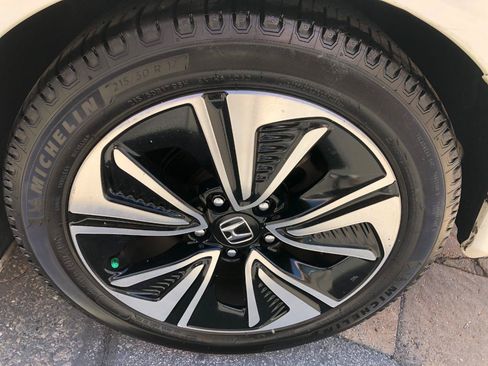Used 2016 Honda Civic EX-L image 11