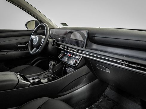 Certified 2025 Hyundai Tucson SEL FWD image 38