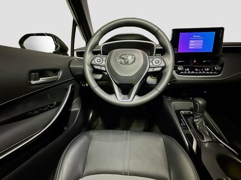 Certified 2025 Toyota Corolla XSE FWD image 30