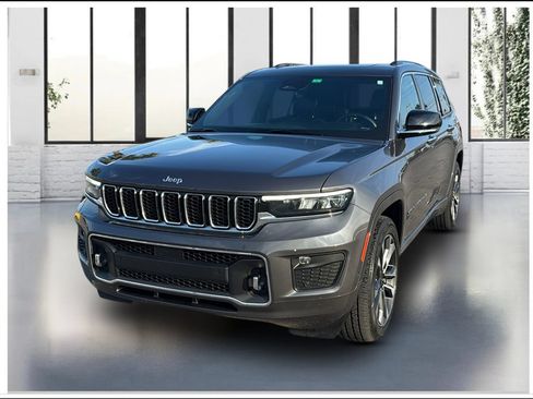 Used 2022 Jeep Grand Cherokee L Overland w/ Luxury Tech Group IV AWD/4WD image 1