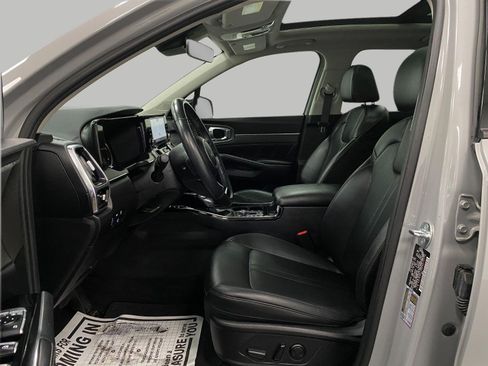 Used 2023 Kia Sorento SX AWD/4WD image 32