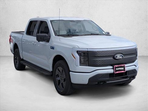 New 2025 Ford F150 Lightning Flash image 7
