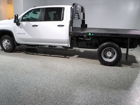 Used 2025 Chevrolet Silverado 3500 W/T w/ WT Convenience Package AWD/4WD image 11