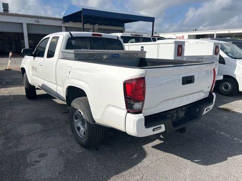 Used 2023 Toyota Tacoma SR image 13