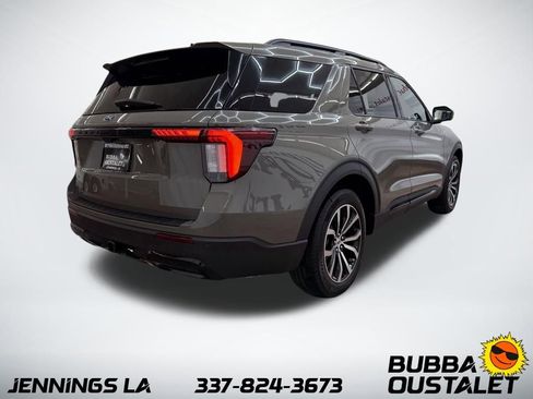 New 2026 Ford Explorer ST-Line image 5