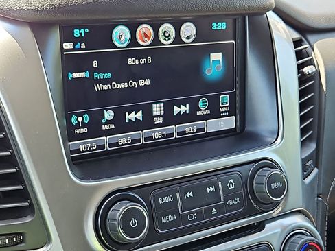 Used 2019 Chevrolet Suburban LS RWD image 19