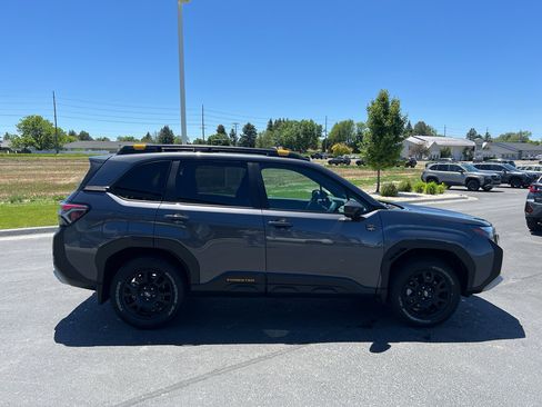 Used 2026 Subaru Forester Wilderness AWD/4WD image 5