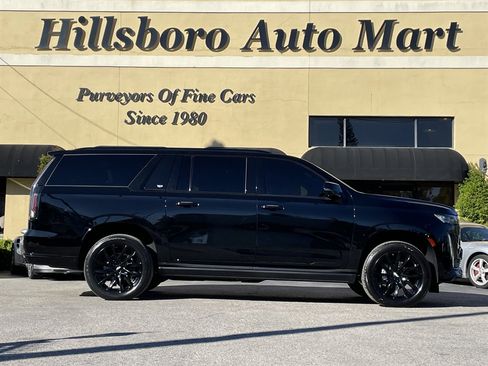 Used 2021 Cadillac Escalade ESV Sport w/ Driver Assist Tech Package image 4