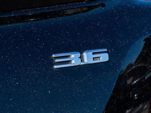 Used 2018 Cadillac XTS Luxury image 11