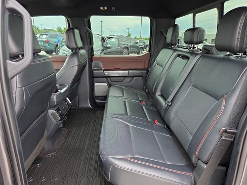 Used 2021 Ford F150 Lariat AWD/4WD image 10