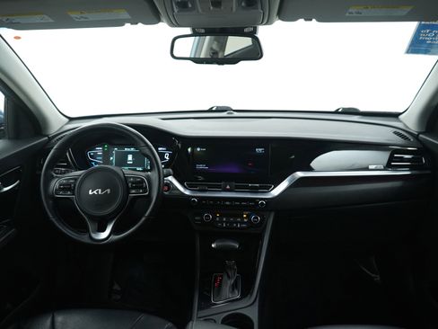 Used 2022 Kia Niro Touring Special Edition image 13