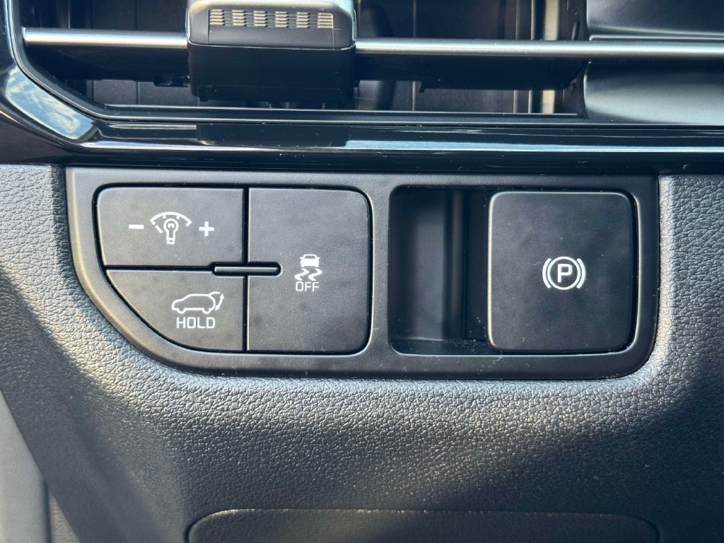 Used 2026 Kia Sportage EX AWD/4WD image 17