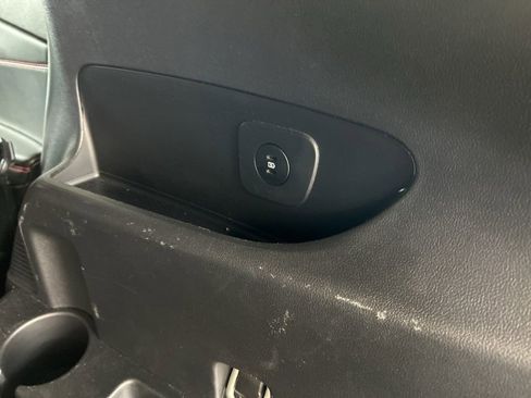 Used 2025 Ford Explorer ST-Line image 35