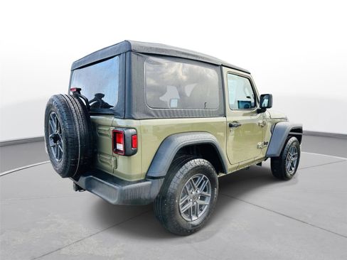 Used 2025 Jeep Wrangler Sport image 32