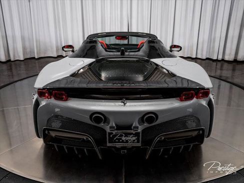 Used 2022 Ferrari SF90 Spider AWD/4WD image 22