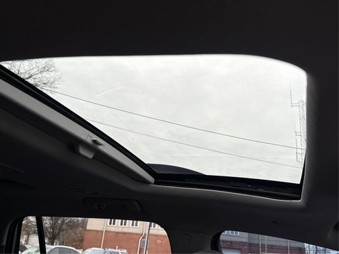 Used 2020 GMC Acadia SLE w/ Driver Convenience Package image 18