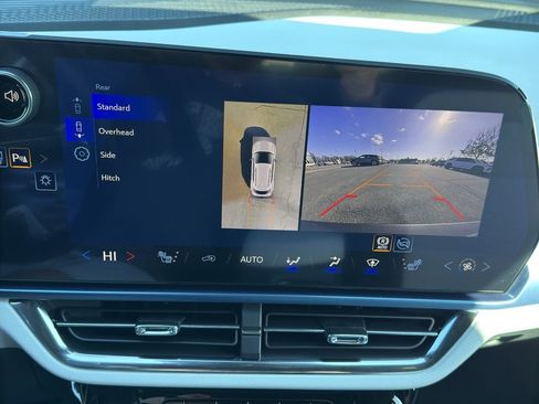 New 2026 Chevrolet Equinox EV LT image 19