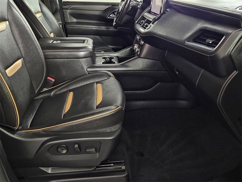 Used 2021 GMC Yukon XL AT4 w/ AT4 Premium Plus Package image 31