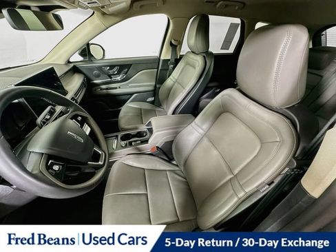 Certified 2024 Lincoln Corsair AWD w/ Equipment Group 101A image 28