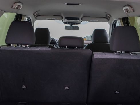 Used 2023 Nissan Rogue SV image 28