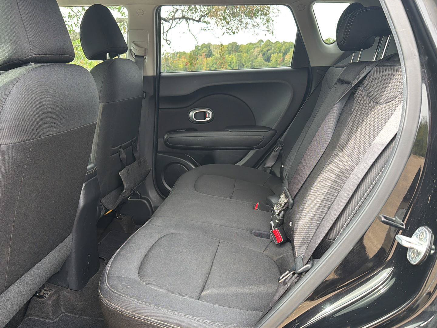 Used 2017 Kia Soul + FWD image 12