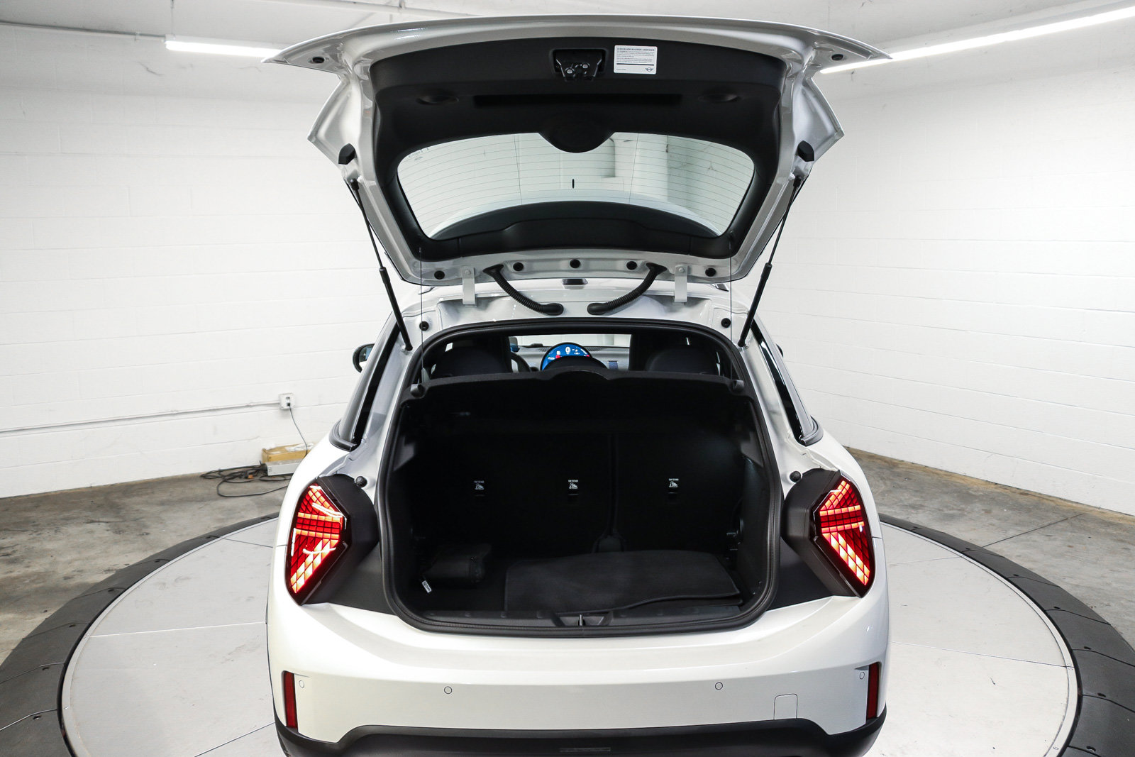 Used 2026 MINI Cooper S FWD image 26