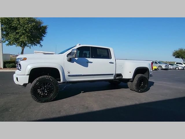 New 2026 Chevrolet Silverado 3500 High Country w/ High Country Premium Package AWD/4WD image 23