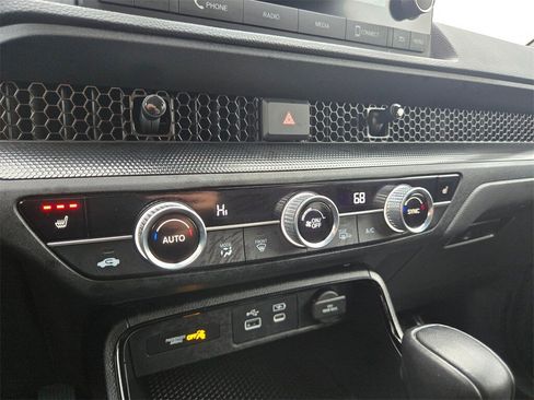 Used 2024 Honda CR-V Sport image 16