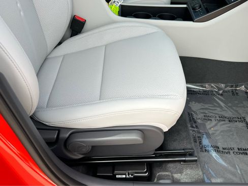 New 2026 Hyundai Kona SEL Premium AWD/4WD image 18