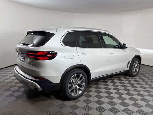 Used 2026 BMW X5 sDrive40i w/ Premium Package RWD image 7