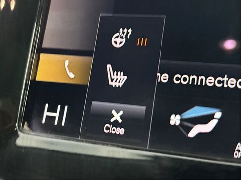 Used 2022 Volvo XC90 T6 Momentum w/ Climate Package image 46