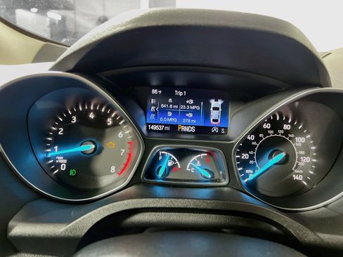 Used 2018 Ford Escape SE w/ SE Sport Appearance Package FWD image 21