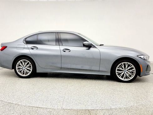 Used 2023 BMW 330i xDrive Sedan w/ Premium Package AWD/4WD image 4