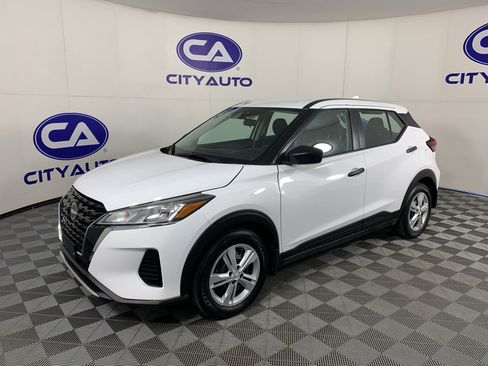 Used 2025 Nissan Kicks Play S FWD image 7