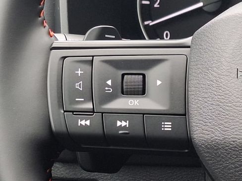 New 2026 Nissan Rogue SV AWD/4WD image 18