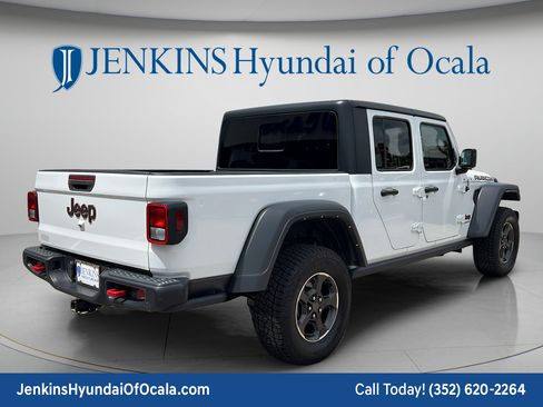 Used 2022 Jeep Gladiator Rubicon w/ Cold Weather Group AWD/4WD image 3