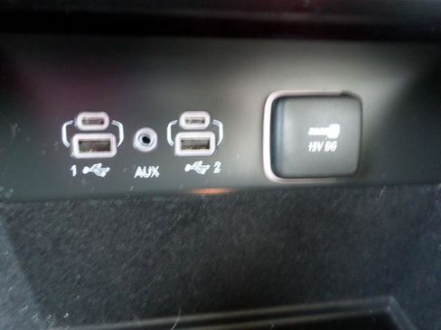 Used 2023 Jeep Grand Cherokee Overland AWD/4WD image 14