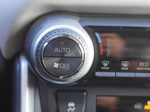 Certified 2023 Toyota RAV4 XLE Premium image 25