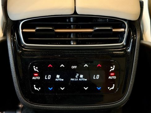 Certified 2024 Mercedes-Benz EQS 580 4MATIC Sedan image 42
