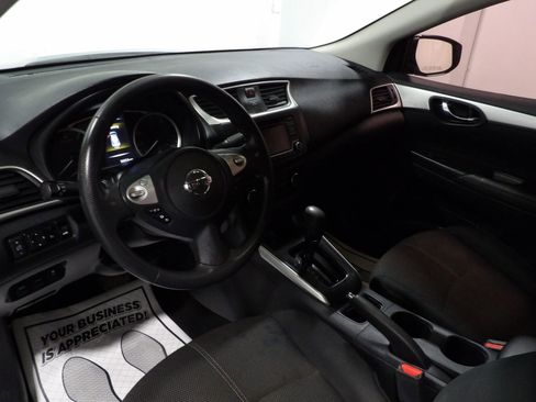 Used 2018 Nissan Sentra S FWD image 8