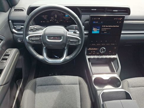 Used 2026 GMC Terrain Elevation w/ Technology Package II AWD/4WD image 13