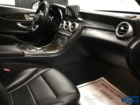 Used 2018 Mercedes-Benz C 300 4MATIC Sedan image 36