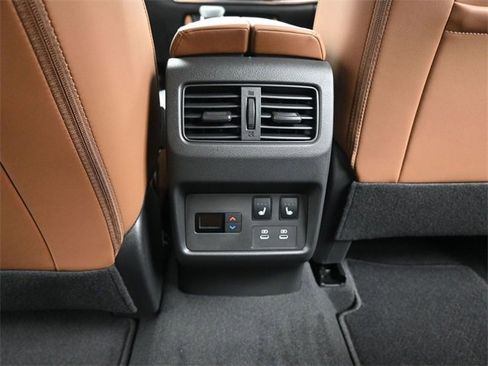 New 2026 Nissan Rogue Platinum w/ Platinum Premium Package image 24