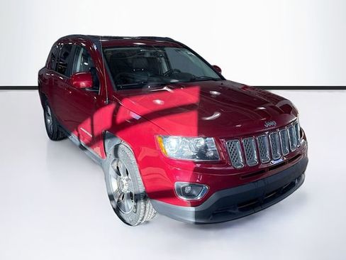 Used 2017 Jeep Compass High Altitude image 3