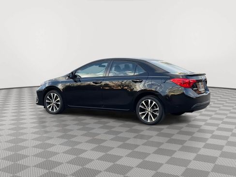 Used 2017 Toyota Corolla SE image 6
