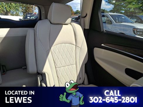 Used 2023 Buick Enclave Avenir w/ Avenir Technology Package image 20