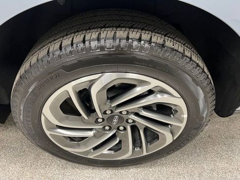 Used 2025 Lincoln Navigator L Reserve image 16